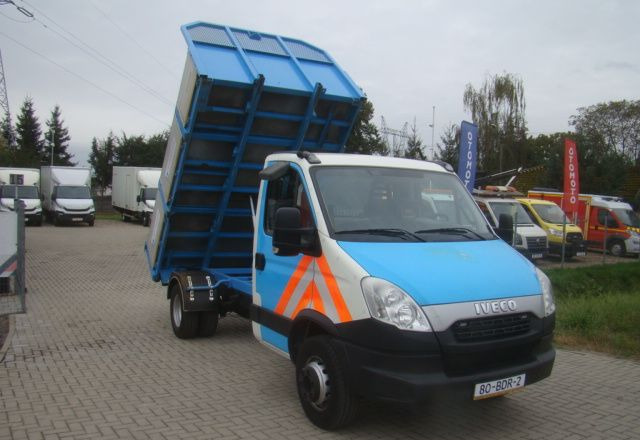 Iveco DAILY 70 C 15 3.0TDI 3.5T 3.65M WYWROTKA - Dodávka sklápač: obrázok 3 Iveco DAILY 70 C 15 3.0TDI 3.5T 3.65M WYWROTKA - Dodávka sklápač: obrázok 3