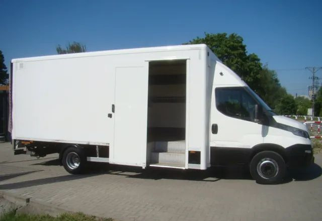 Iveco DAILY 70 C 18 3.0TDI 5.45M WINDA 1000KG - Dodávka skriňová nadstavba: obrázok 4 Iveco DAILY 70 C 18 3.0TDI 5.45M WINDA 1000KG - Dodávka skriňová nadstavba: obrázok 4
