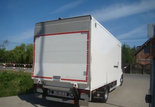Iveco DAILY 70 C 18 3.0TDI 5.45M WINDA 1000KG - Dodávka skriňová nadstavba: obrázok 5 Iveco DAILY 70 C 18 3.0TDI 5.45M WINDA 1000KG - Dodávka skriňová nadstavba: obrázok 5