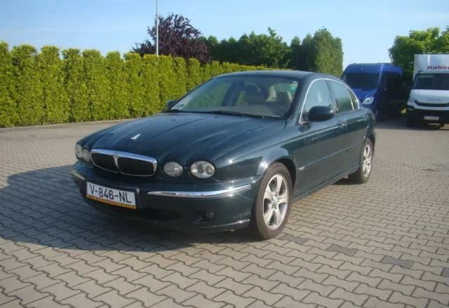 Jaguar X-Type - Sedan: obrázok 1 Jaguar X-Type - Sedan: obrázok 1