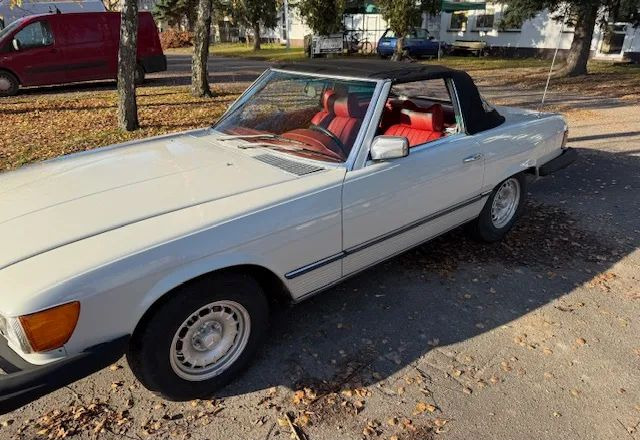 Mercedes-Benz SL - Kabriolet: obrázok 1 Mercedes-Benz SL - Kabriolet: obrázok 1