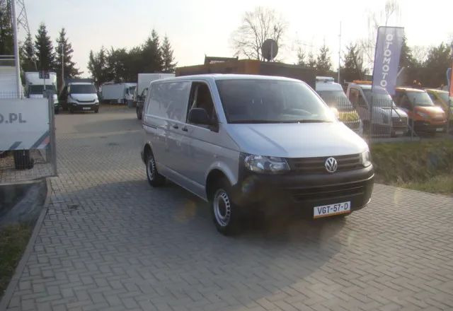 Volkswagen TRANSPORTER T 5 2.0TDI 100%PRZEBIEG - Furgon: obrázok 4 Volkswagen TRANSPORTER T 5 2.0TDI 100%PRZEBIEG - Furgon: obrázok 4