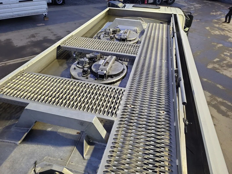 DAF CF 75.310 - Cisternové vozidlo: obrázok 5 DAF CF 75.310 - Cisternové vozidlo: obrázok 5