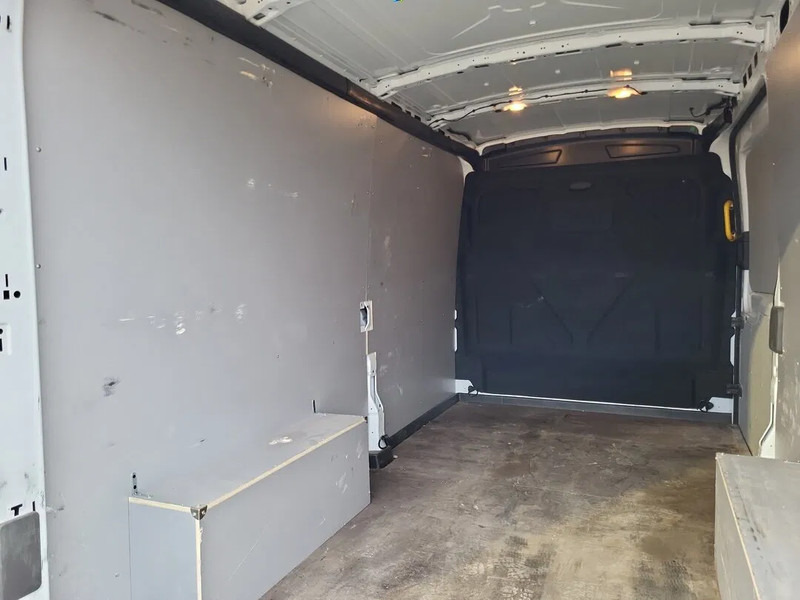 Ford Transit - Furgon: obrázok 4 Ford Transit - Furgon: obrázok 4