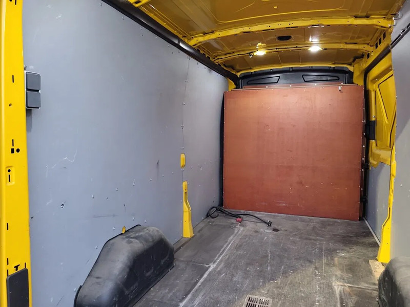 Ford Transit Transit L3H2 - Furgon: obrázok 4 Ford Transit Transit L3H2 - Furgon: obrázok 4