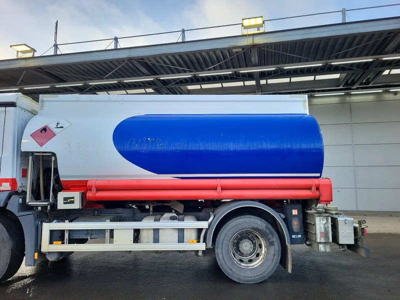 Mercedes-Benz Antos 1824 - Cisternové vozidlo: obrázok 3 Mercedes-Benz Antos 1824 - Cisternové vozidlo: obrázok 3
