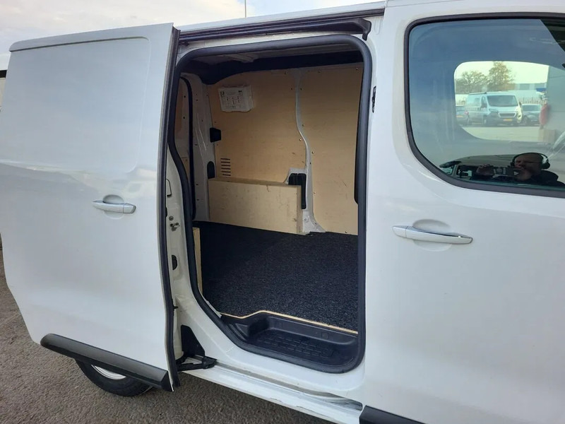 Peugeot e-Expert e-Expert L1H1 - Malá dodávka: obrázok 5 Peugeot e-Expert e-Expert L1H1 - Malá dodávka: obrázok 5