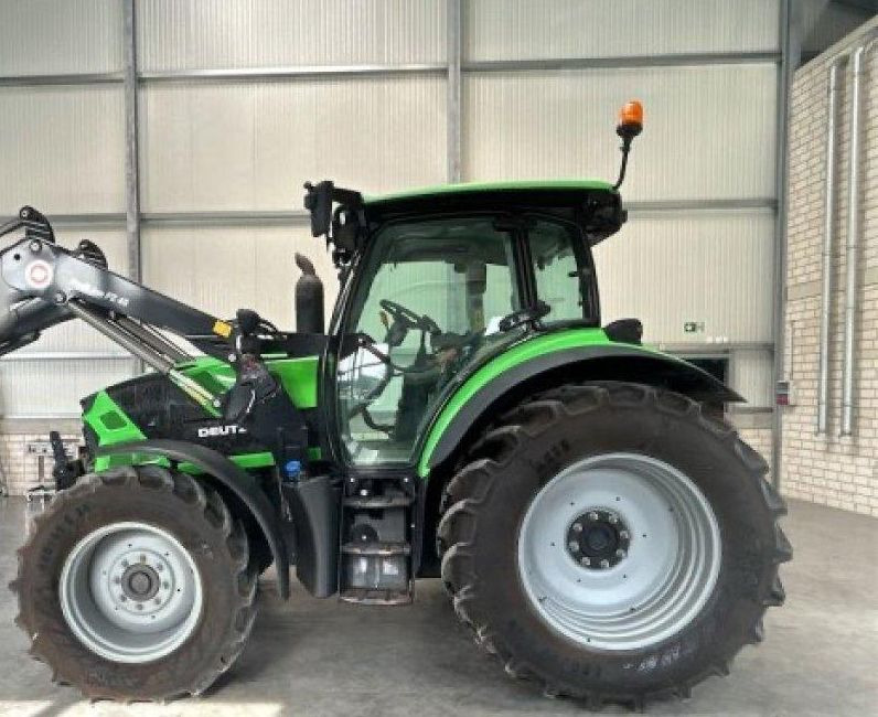 Deutz-Fahr 6130 TTV - Traktor: obrázok 3 Deutz-Fahr 6130 TTV - Traktor: obrázok 3