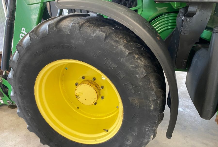 John Deere 6330 Premium - Traktor: obrázok 3 John Deere 6330 Premium - Traktor: obrázok 3