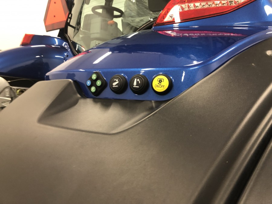 Valtra T234 - Traktor: obrázok 2 Valtra T234 - Traktor: obrázok 2