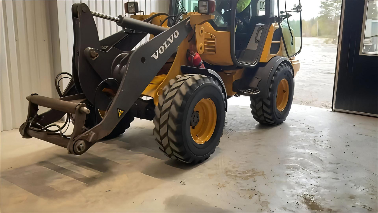 Volvo L 25 - Kolesový nakladač: obrázok 4 Volvo L 25 - Kolesový nakladač: obrázok 4