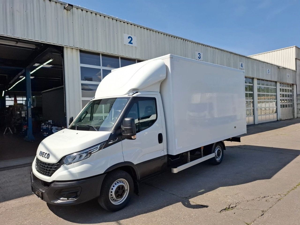 Iveco 35-160P/A8, Klima, HiMatik, LED, Luft, - Dodávka skriňová nadstavba: obrázok 1 Iveco 35-160P/A8, Klima, HiMatik, LED, Luft, - Dodávka skriňová nadstavba: obrázok 1