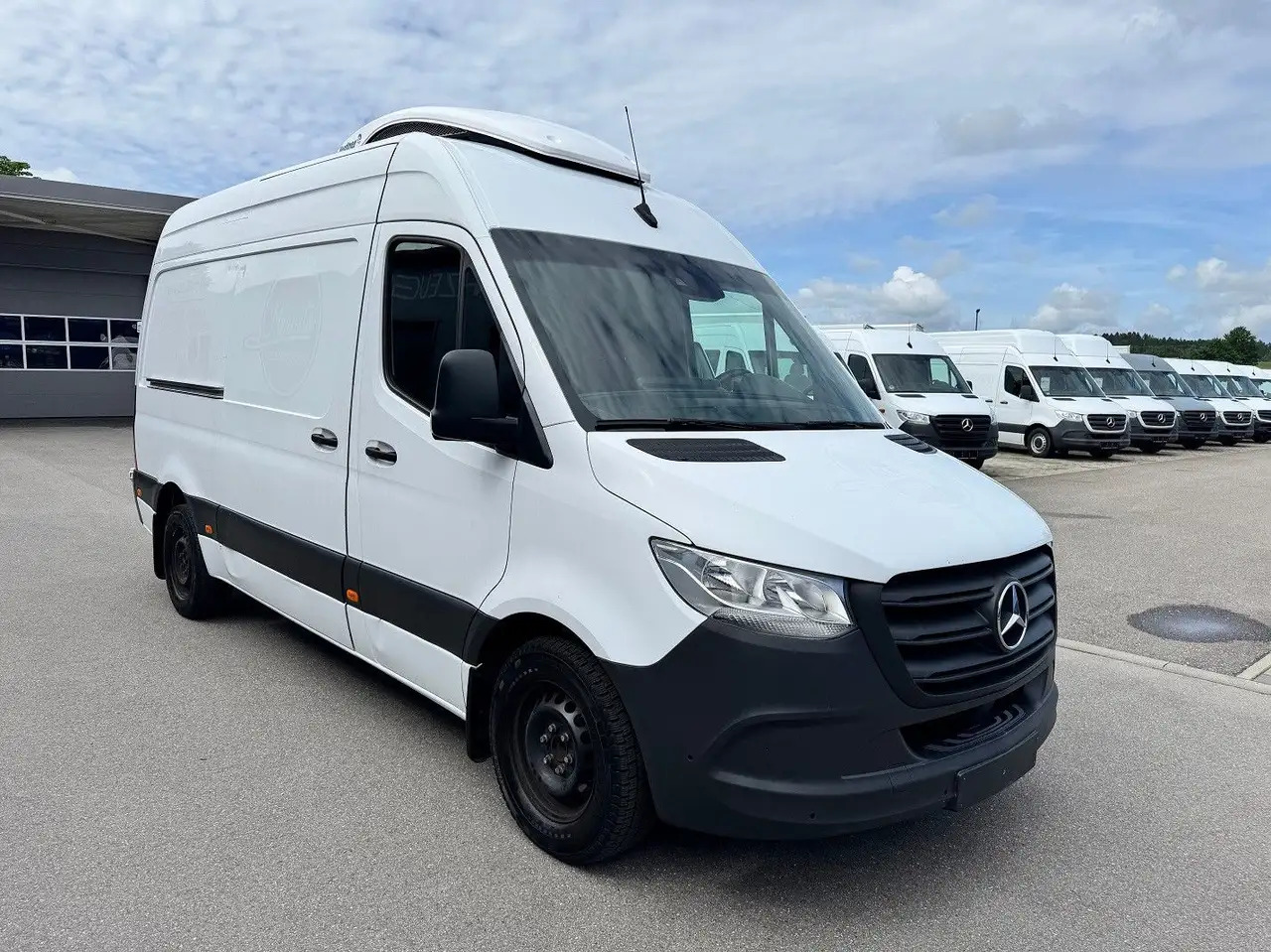 Mercedes-Benz Sprinter 316 CDI Lang Hoch Frischdienst Kerstner - Chladiarenská dodávka: obrázok 2 Mercedes-Benz Sprinter 316 CDI Lang Hoch Frischdienst Kerstner - Chladiarenská dodávka: obrázok 2