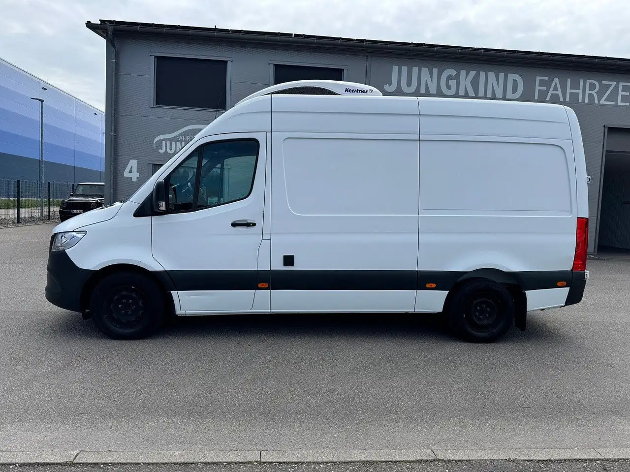 Mercedes-Benz Sprinter 316 CDI Lang Hoch Frischdienst Kerstner - Chladiarenská dodávka: obrázok 3 Mercedes-Benz Sprinter 316 CDI Lang Hoch Frischdienst Kerstner - Chladiarenská dodávka: obrázok 3