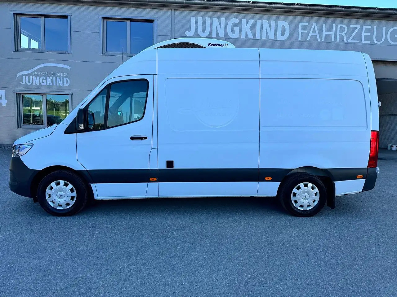 Mercedes-Benz Sprinter 316 CDI Lang Hoch Frischdienst Kerstner - Chladiarenská dodávka: obrázok 3 Mercedes-Benz Sprinter 316 CDI Lang Hoch Frischdienst Kerstner - Chladiarenská dodávka: obrázok 3