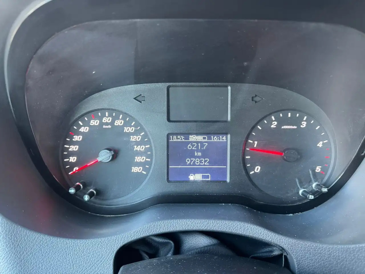 Mercedes-Benz Sprinter 317 CDI Lang DoKa Pritsche AHK 3,5t - Dodávka valník, Dodávkа s dvojitou kabínou: obrázok 4 Mercedes-Benz Sprinter 317 CDI Lang DoKa Pritsche AHK 3,5t - Dodávka valník, Dodávkа s dvojitou kabínou: obrázok 4