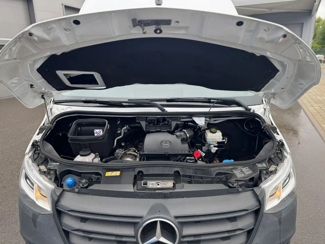 Mercedes-Benz Sprinter 317 CDI Lang Hoch Klima MBUX AHK 2,8t - Furgon: obrázok 4 Mercedes-Benz Sprinter 317 CDI Lang Hoch Klima MBUX AHK 2,8t - Furgon: obrázok 4