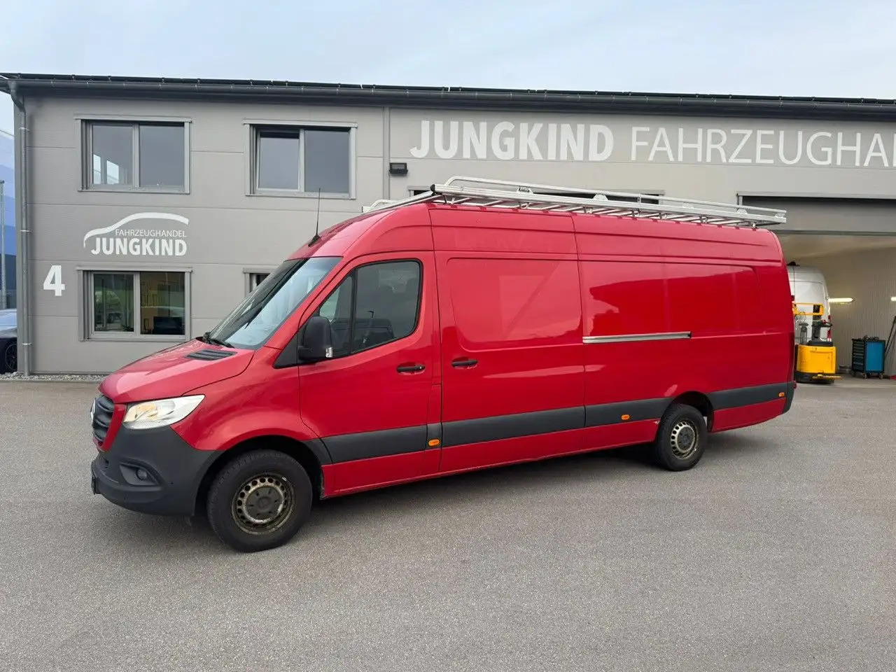 Mercedes-Benz Sprinter 317 CDI Maxi Lang XXL Extralang MBUX - Furgon: obrázok 1 Mercedes-Benz Sprinter 317 CDI Maxi Lang XXL Extralang MBUX - Furgon: obrázok 1