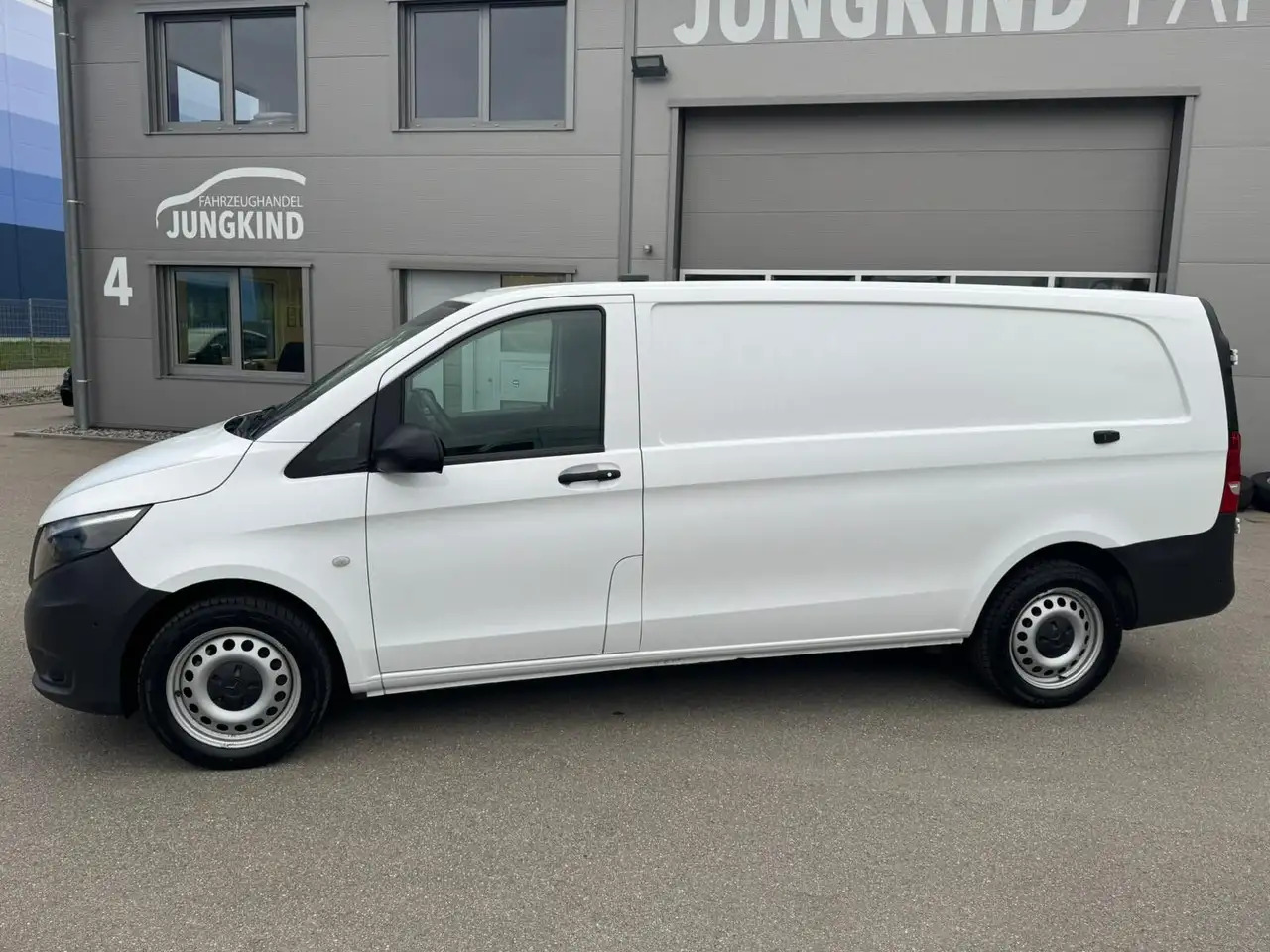 Mercedes-Benz Vito 116 CDI Lang Extralang XXL Klima - Furgon: obrázok 1 Mercedes-Benz Vito 116 CDI Lang Extralang XXL Klima - Furgon: obrázok 1