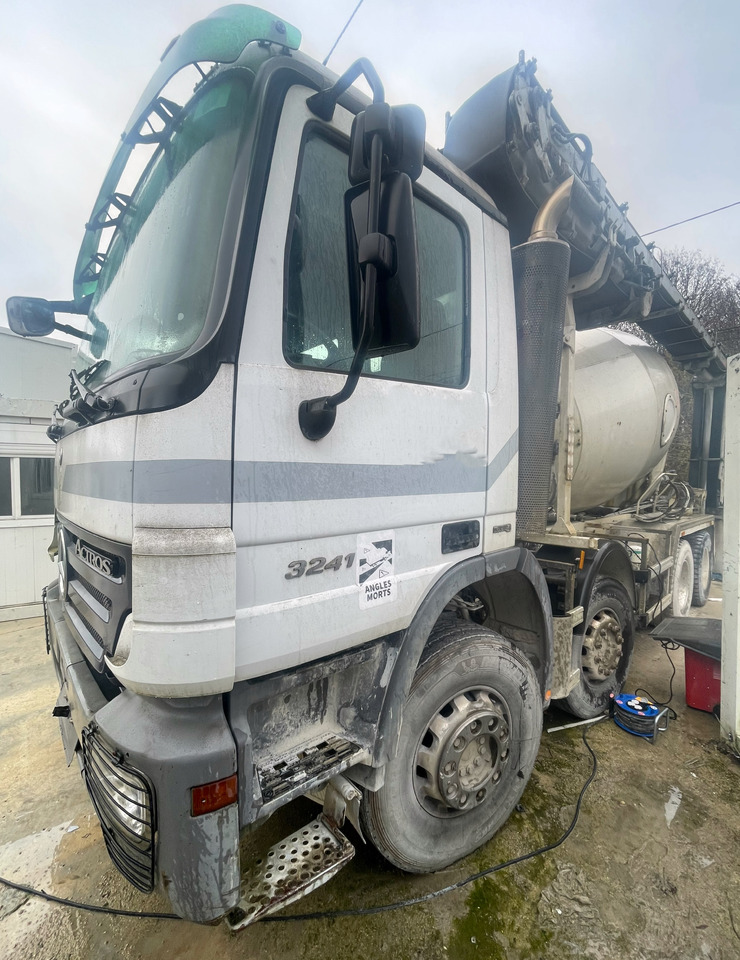 Mercedes Actros 3241 - Domiešavač: obrázok 4 Mercedes Actros 3241 - Domiešavač: obrázok 4