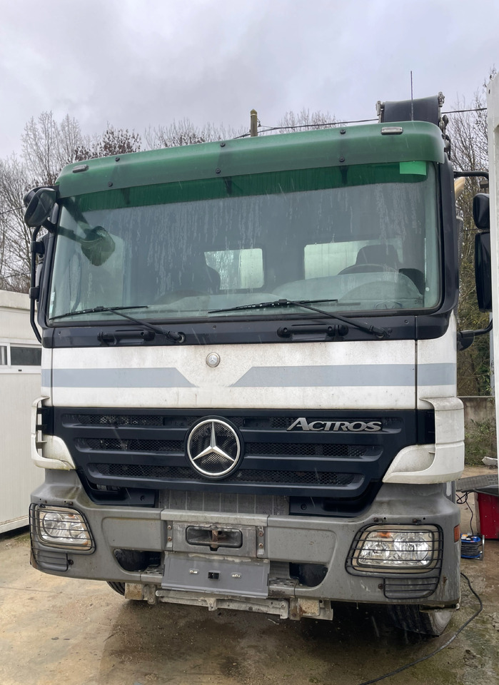 Mercedes Actros 3241 - Domiešavač: obrázok 2 Mercedes Actros 3241 - Domiešavač: obrázok 2