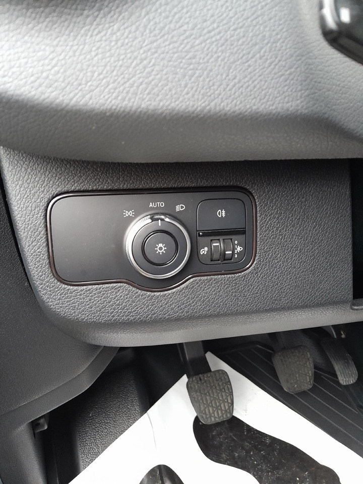 MERCEDES-BENZ Sprinter - Dodávka valník: obrázok 5 MERCEDES-BENZ Sprinter - Dodávka valník: obrázok 5