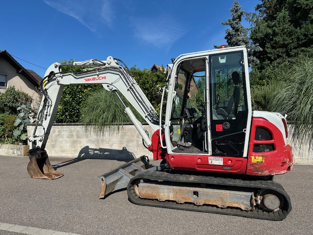 TAKEUCHI TB 370 - Mini rýpadlo: obrázok 1 TAKEUCHI TB 370 - Mini rýpadlo: obrázok 1