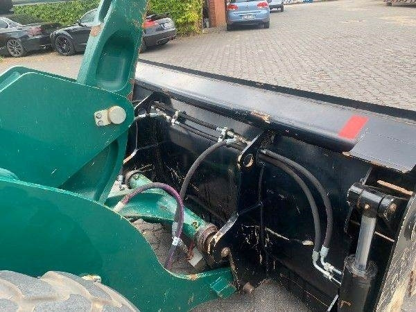 CAT 906 M - Kolesový nakladač: obrázok 5 CAT 906 M - Kolesový nakladač: obrázok 5