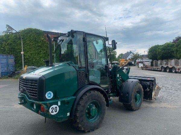 CAT 906 M - Kolesový nakladač: obrázok 4 CAT 906 M - Kolesový nakladač: obrázok 4