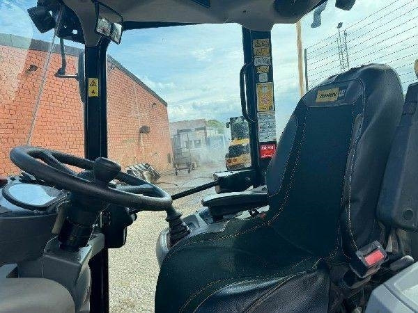 CAT 906M - Kolesový nakladač: obrázok 5 CAT 906M - Kolesový nakladač: obrázok 5