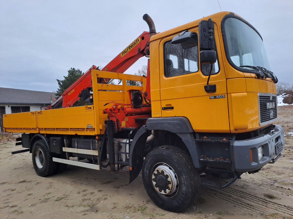 MAN 19.403 Pritsche 4x4 mit Palfingerkran PK 21000 mit Funk - Fernbedienung - Auto s hydraulickou rukou: obrázok 3 MAN 19.403 Pritsche 4x4 mit Palfingerkran PK 21000 mit Funk - Fernbedienung - Auto s hydraulickou rukou: obrázok 3