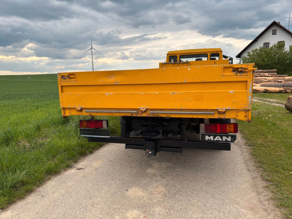 MAN 8.224 L 2000 - Valníkový/ Plošinový nákladný automobil: obrázok 5 MAN 8.224 L 2000 - Valníkový/ Plošinový nákladný automobil: obrázok 5