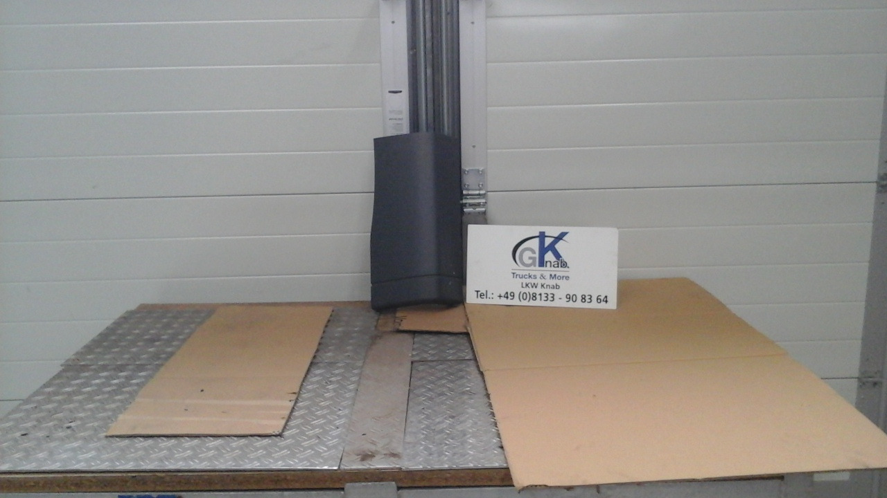 Neuwertige Kotflügelverlängerung MAN TGM / TG3 links, Artikel - Nr.: 81.61211 - 0163 - Blatník pre Nákladné auto: obrázok 1 Neuwertige Kotflügelverlängerung MAN TGM / TG3 links, Artikel - Nr.: 81.61211 - 0163 - Blatník pre Nákladné auto: obrázok 1