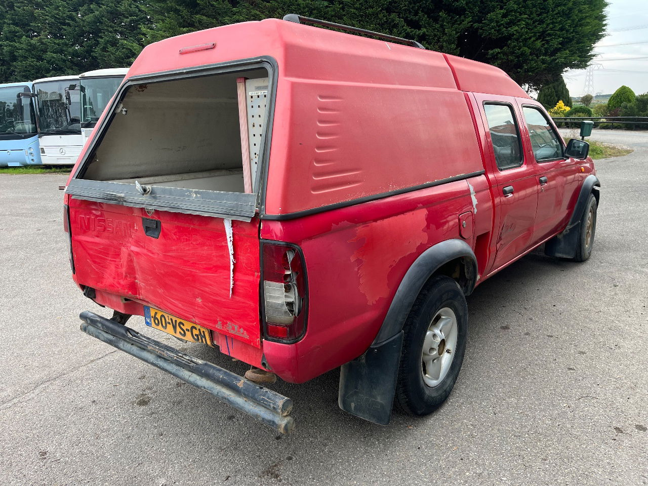 Nissan 4x4 - Pick-up: obrázok 3 Nissan 4x4 - Pick-up: obrázok 3