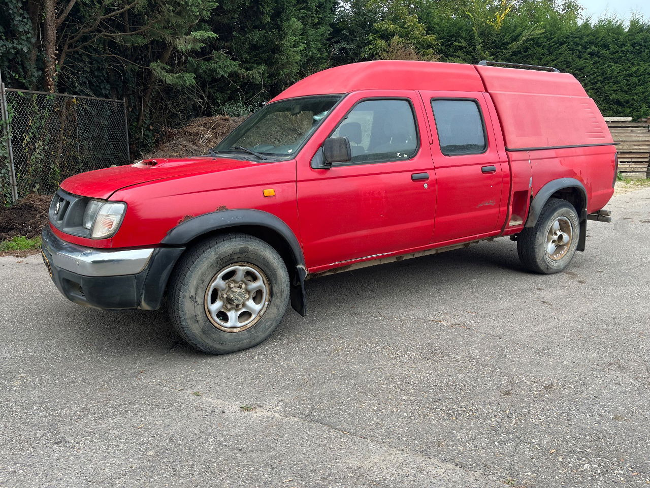Nissan 4x4 - Pick-up: obrázok 1 Nissan 4x4 - Pick-up: obrázok 1