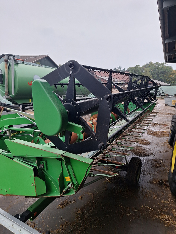 JOHN DEERE T550 - Obilný kombajn: obrázok 3 JOHN DEERE T550 - Obilný kombajn: obrázok 3