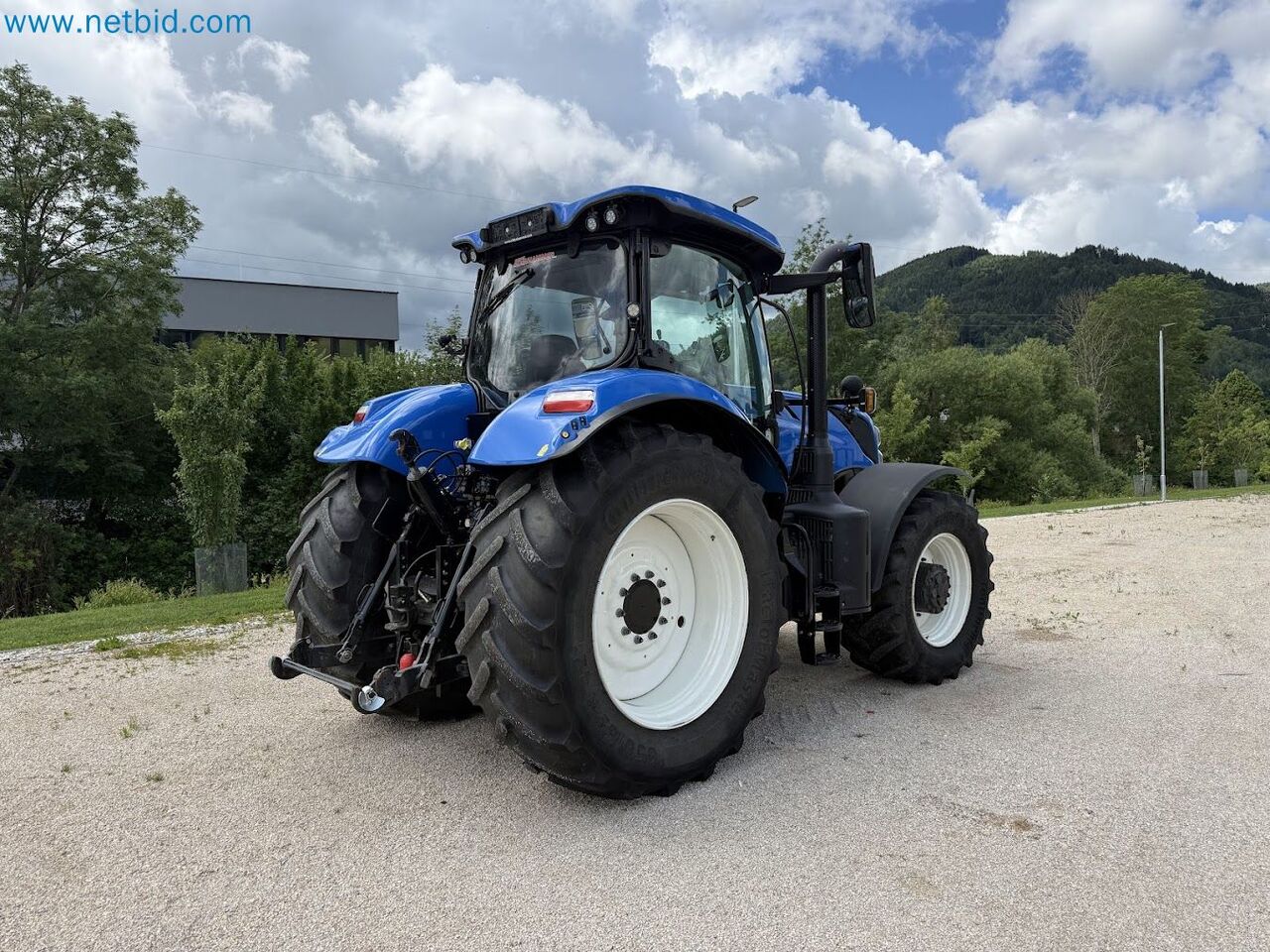 NEW HOLLAND T7.270 Auto Command - Kompaktný traktor: obrázok 4 NEW HOLLAND T7.270 Auto Command - Kompaktný traktor: obrázok 4