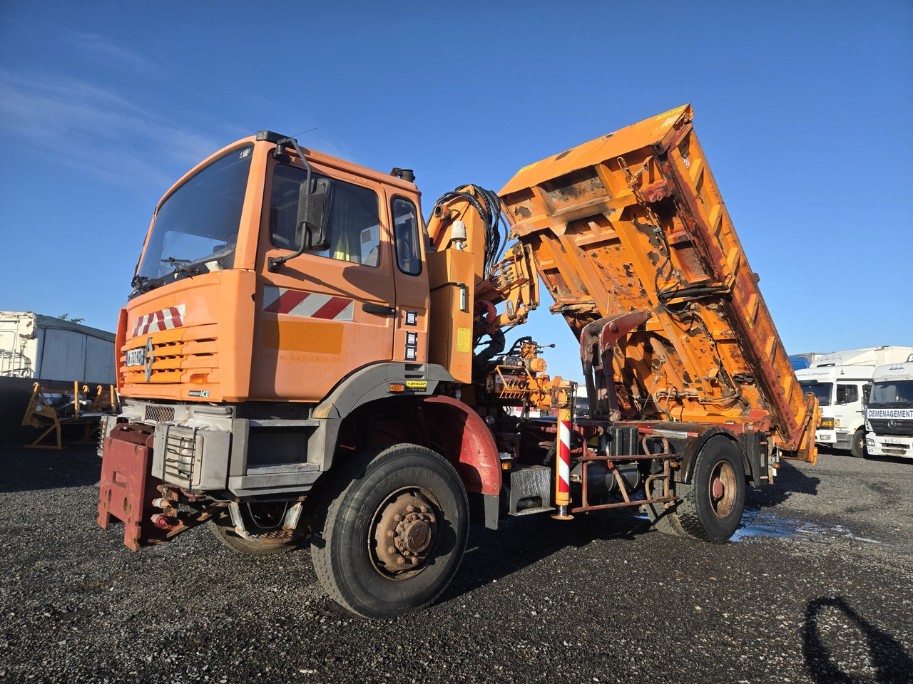 Renault G300 / 4x4 - Sklápač, Auto s hydraulickou rukou: obrázok 1 Renault G300 / 4x4 - Sklápač, Auto s hydraulickou rukou: obrázok 1