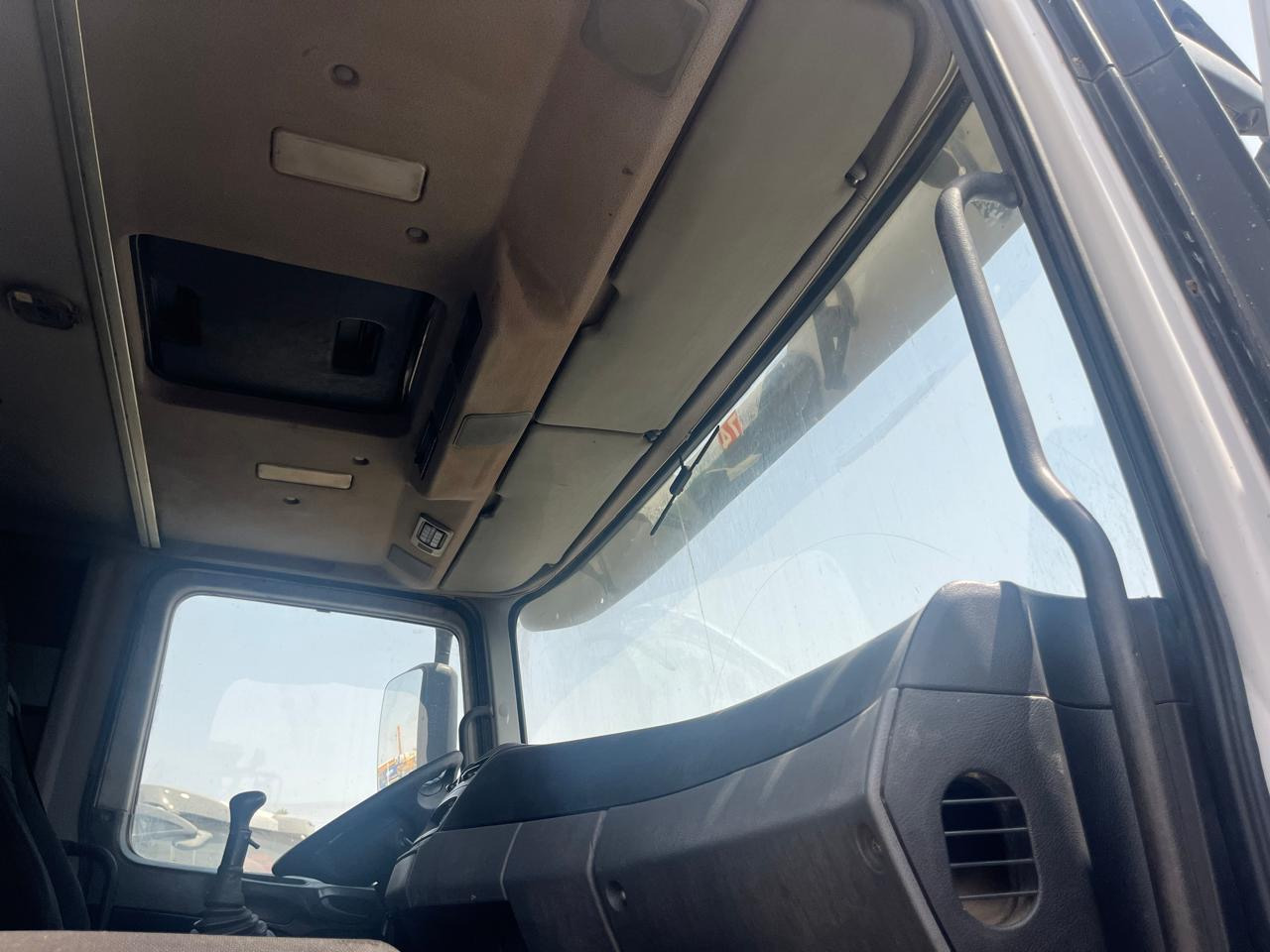 Leasing MERCEDES-BENZ Actros 3340 MERCEDES-BENZ Actros 3340: obrázok 14 Leasing MERCEDES-BENZ Actros 3340 MERCEDES-BENZ Actros 3340: obrázok 14