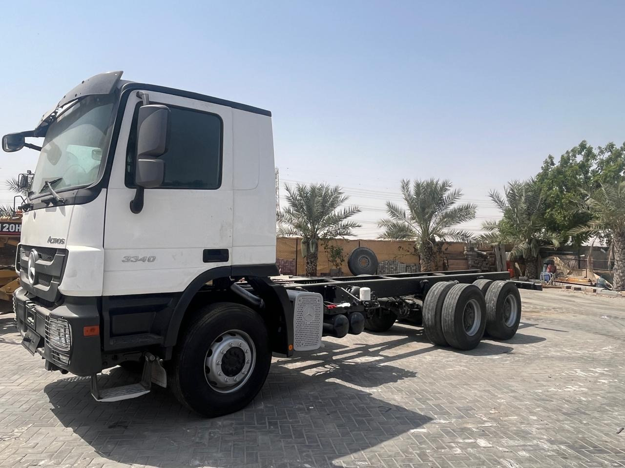 Leasing MERCEDES-BENZ Actros 3340 MERCEDES-BENZ Actros 3340: obrázok 18 Leasing MERCEDES-BENZ Actros 3340 MERCEDES-BENZ Actros 3340: obrázok 18