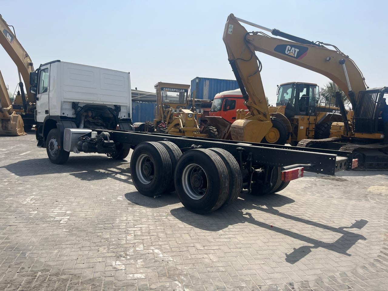 Leasing MERCEDES-BENZ Actros 3340 MERCEDES-BENZ Actros 3340: obrázok 27 Leasing MERCEDES-BENZ Actros 3340 MERCEDES-BENZ Actros 3340: obrázok 27