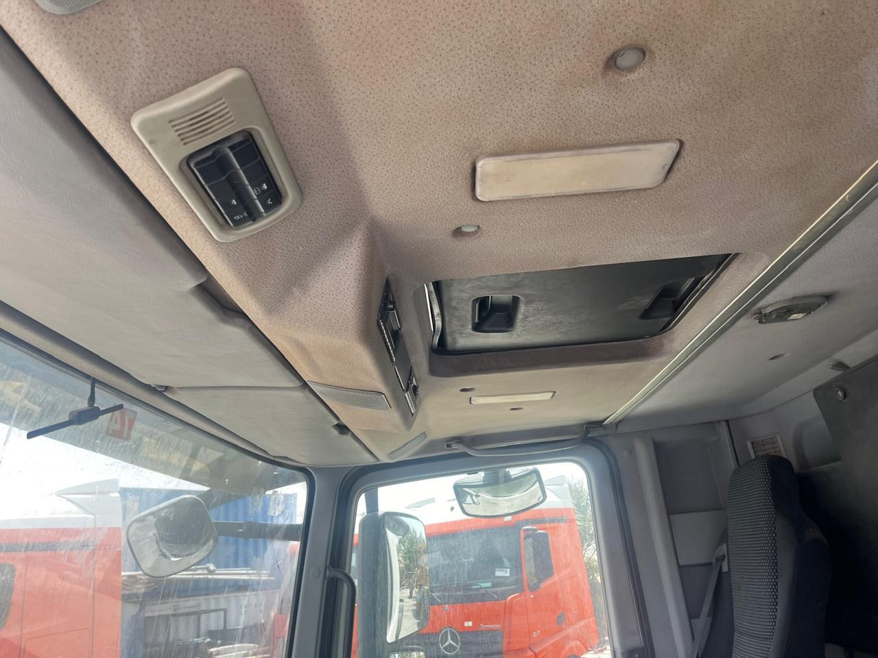 MERCEDES-BENZ Actros 3340 - Podvozek s kabinou: obrázok 5 MERCEDES-BENZ Actros 3340 - Podvozek s kabinou: obrázok 5