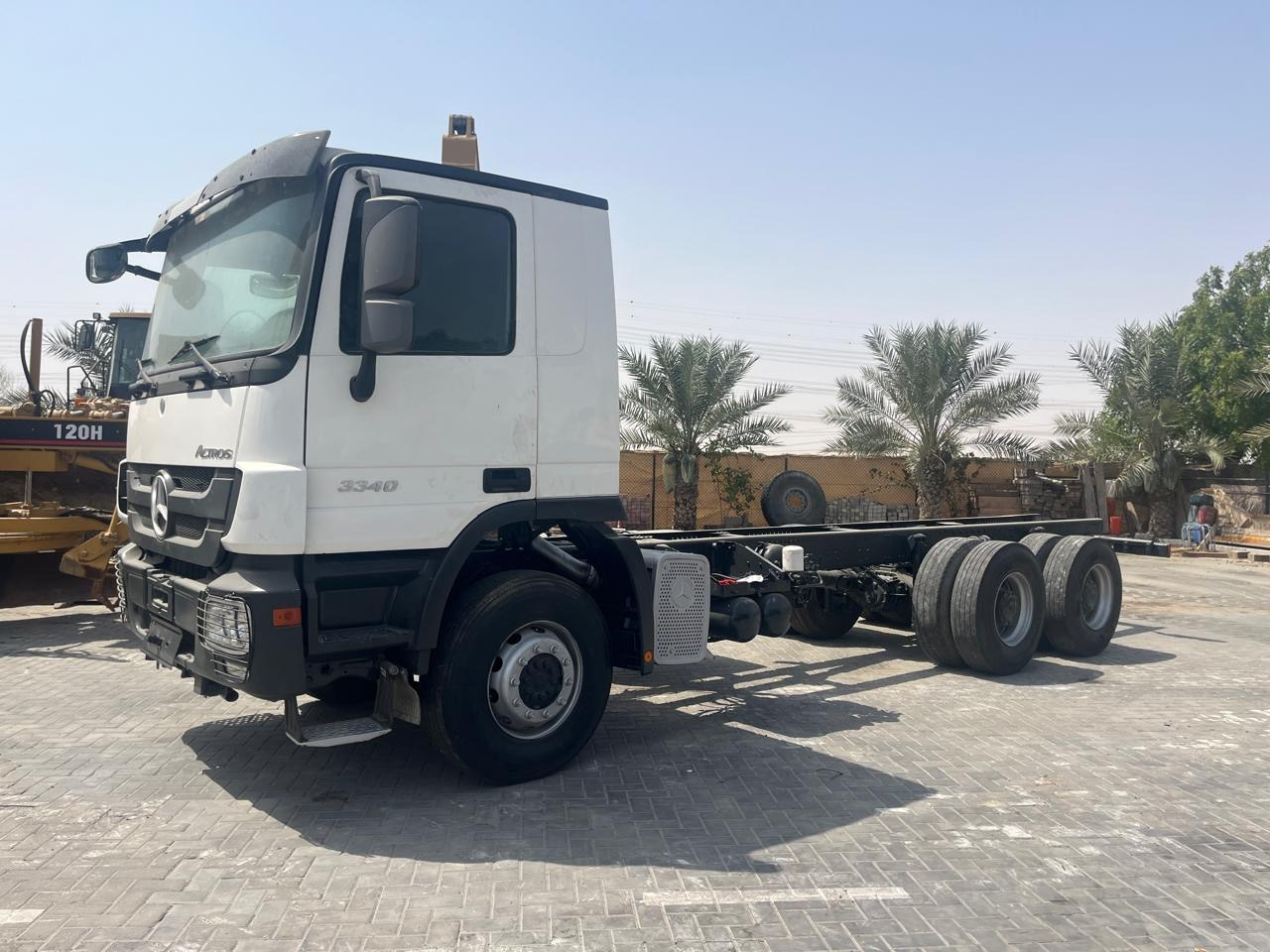 Leasing MERCEDES-BENZ Actros 3340 MERCEDES-BENZ Actros 3340: obrázok 29 Leasing MERCEDES-BENZ Actros 3340 MERCEDES-BENZ Actros 3340: obrázok 29