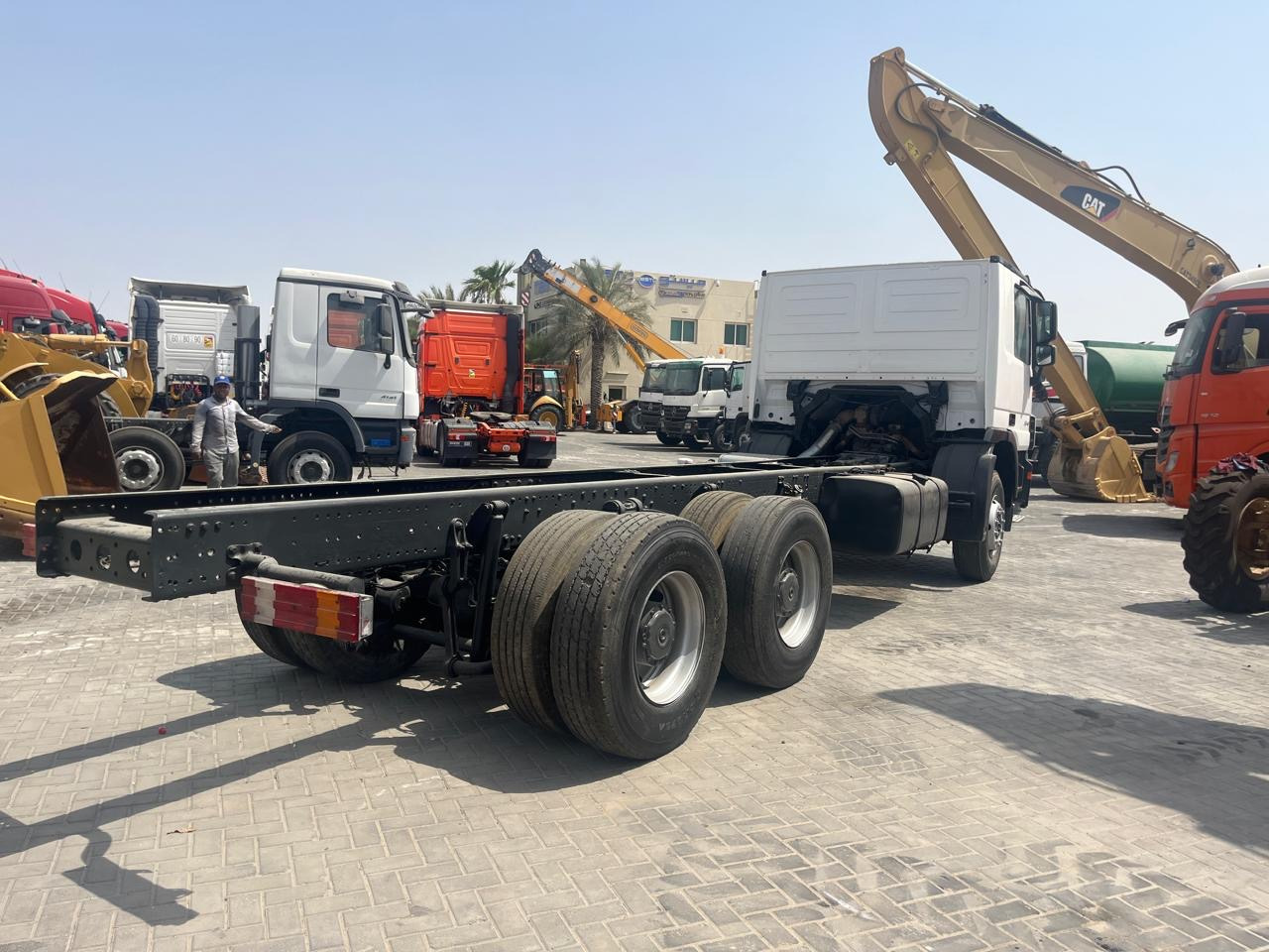 Leasing MERCEDES-BENZ Actros 3340 MERCEDES-BENZ Actros 3340: obrázok 25 Leasing MERCEDES-BENZ Actros 3340 MERCEDES-BENZ Actros 3340: obrázok 25