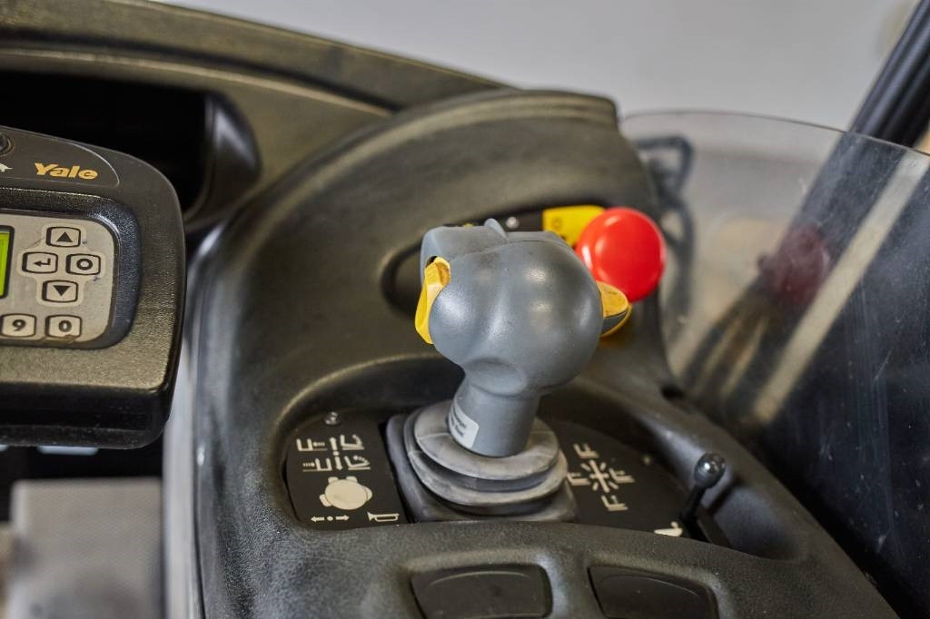 Yale MR14 - Elektrický vysokozdvižný vozík: obrázok 4 Yale MR14 - Elektrický vysokozdvižný vozík: obrázok 4