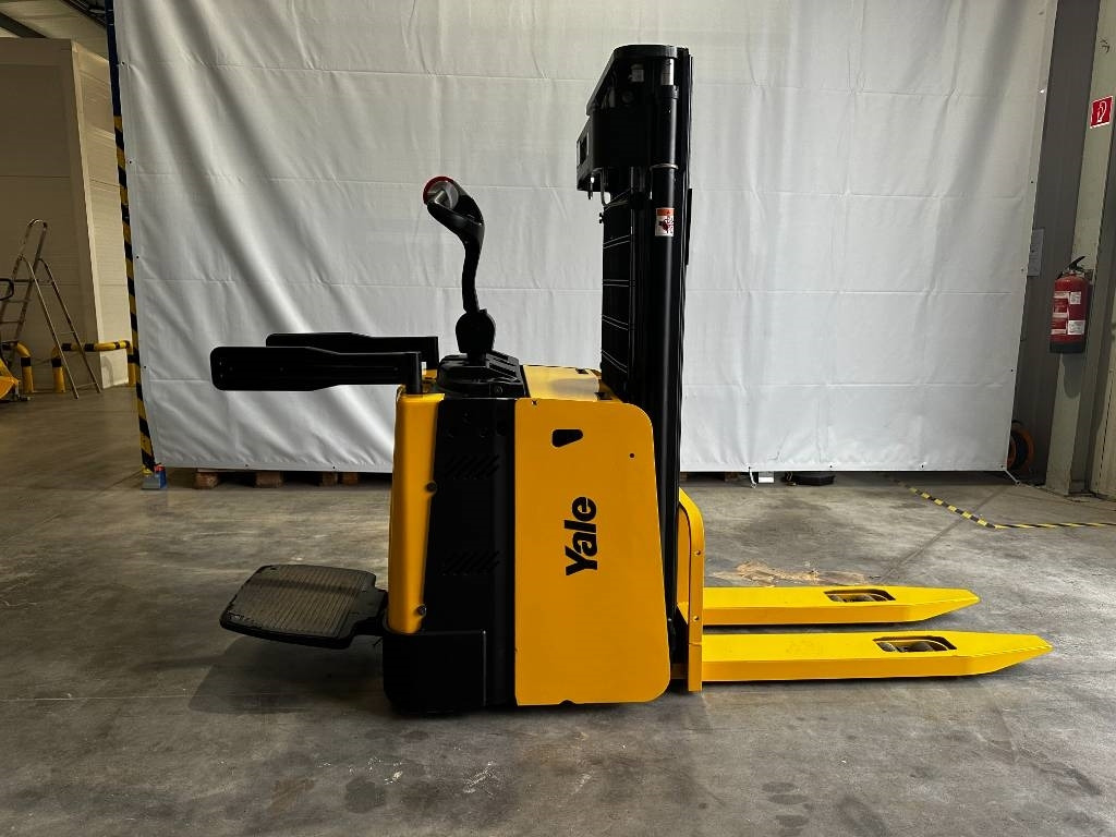 Yale MS12x - Stohovač: obrázok 1 Yale MS12x - Stohovač: obrázok 1