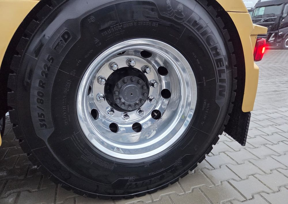 Renault T520 ADR FL / EURO 6 / Klimatyzacja postojowa / ALUFELGI / LED / Wentylowane fotele / - Ťahač: obrázok 5 Renault T520 ADR FL / EURO 6 / Klimatyzacja postojowa / ALUFELGI / LED / Wentylowane fotele / - Ťahač: obrázok 5