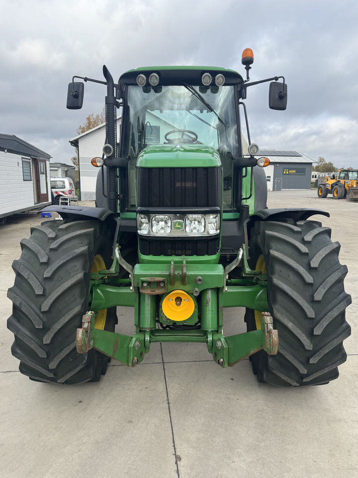 John Deere 6830 Premium - Traktor: obrázok 3 John Deere 6830 Premium - Traktor: obrázok 3