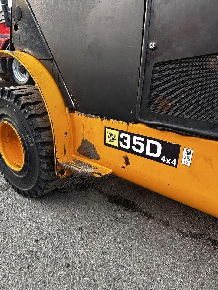 JCB Teletruck 35D 4x4 diesel - Teleskopický nakladač: obrázok 2 JCB Teletruck 35D 4x4 diesel - Teleskopický nakladač: obrázok 2