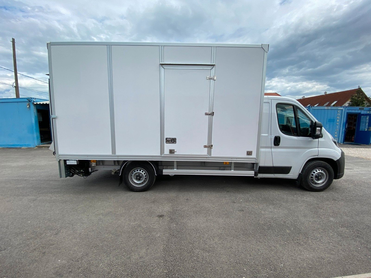 Fiat Ducato KOFFER+LBW L4 140 Multijet Maxi - Dodávka skriňová nadstavba: obrázok 5 Fiat Ducato KOFFER+LBW L4 140 Multijet Maxi - Dodávka skriňová nadstavba: obrázok 5